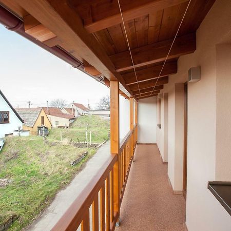 Sklipek Vinarstvi Paul Hotel Velké Bílovice Kültér fotó