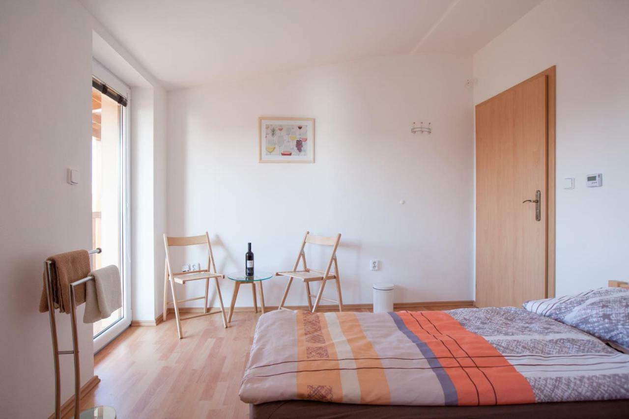 Sklipek Vinarstvi Paul Hotel Velké Bílovice Kültér fotó